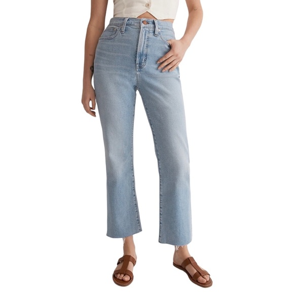 Madewell Denim - Madewell The Perfect Vintage Flare Crop Jeans in Crester medium wash size 26 NWT